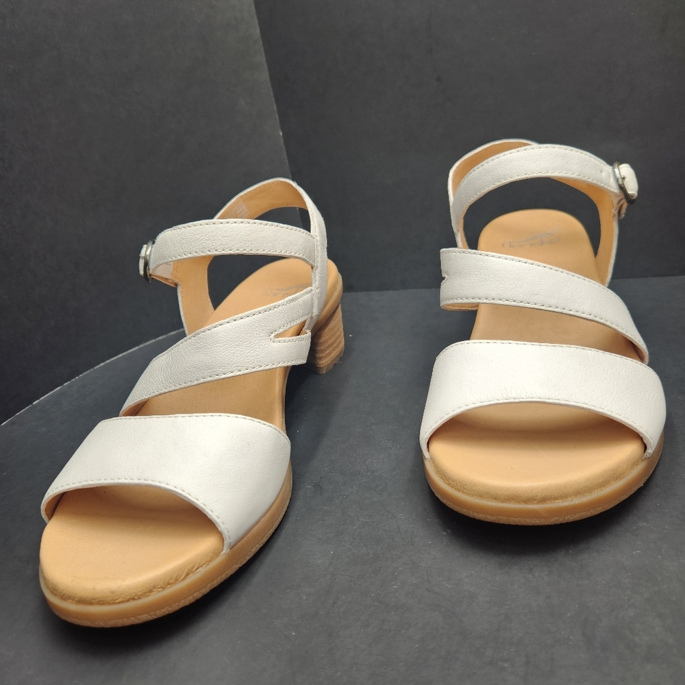 NWOB Dansko Leather Heeled Sandals with Buckle Strap - Tansy
Size 11.5 EU 42 - Picture 8 of 16